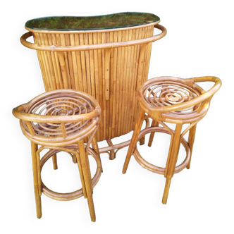 Rattan bar and its 2 stools