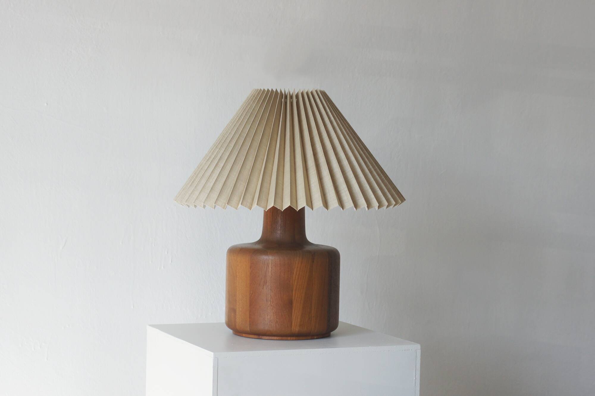 Vintage Scandinavian Table Lamp with Teak Base