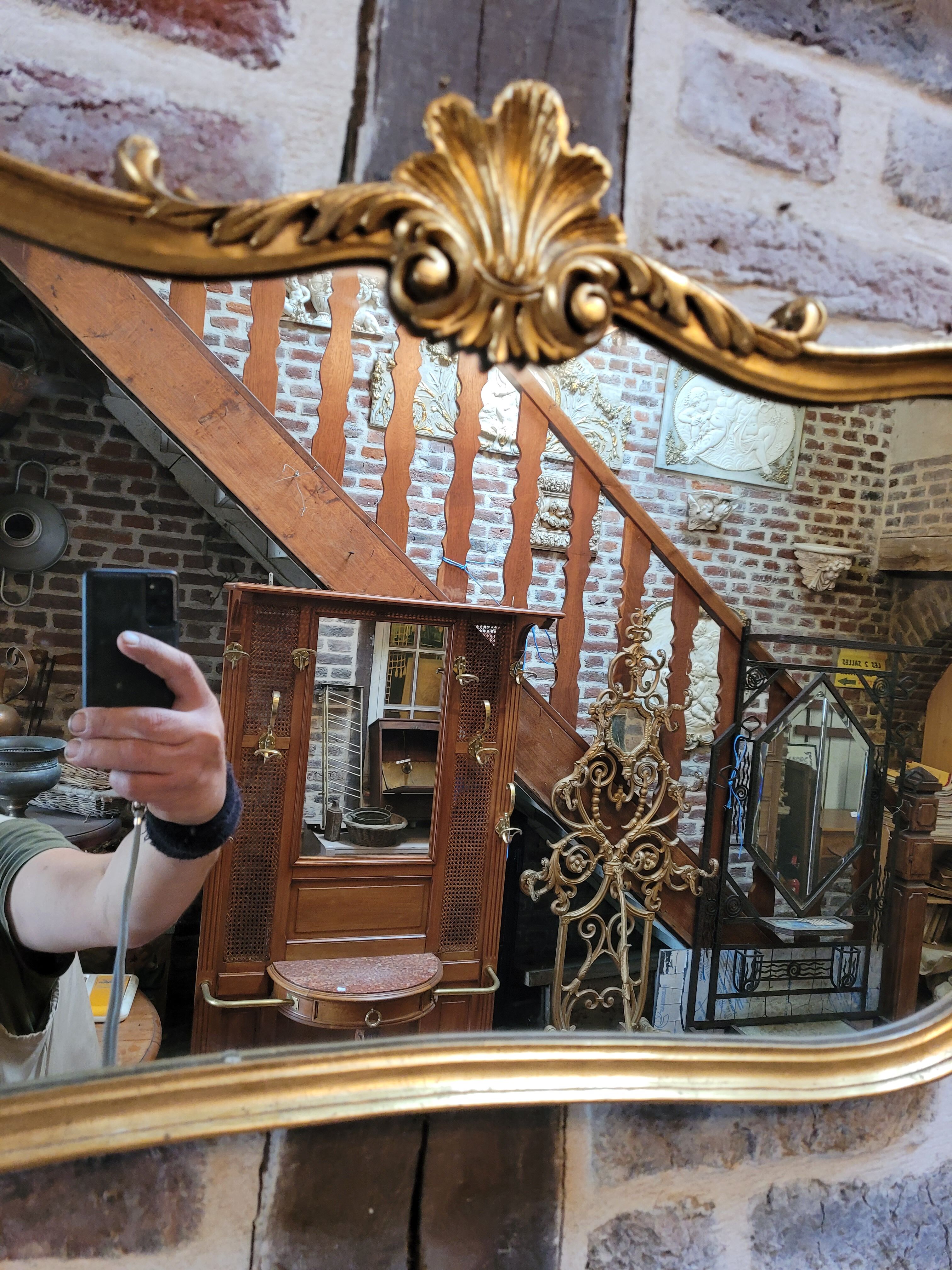 Miroir doré style Louis XV