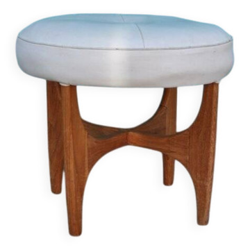 Mid-century ottoman in teak and off-white leather by Kofod Larsen for G-Plan, 1960s.