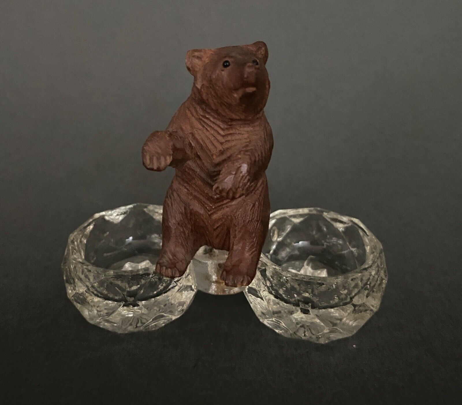 Pepper shaker with bear decoration Black Forest Black Forest early twentieth century