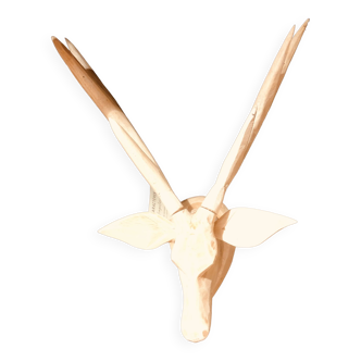 Stylized deer head