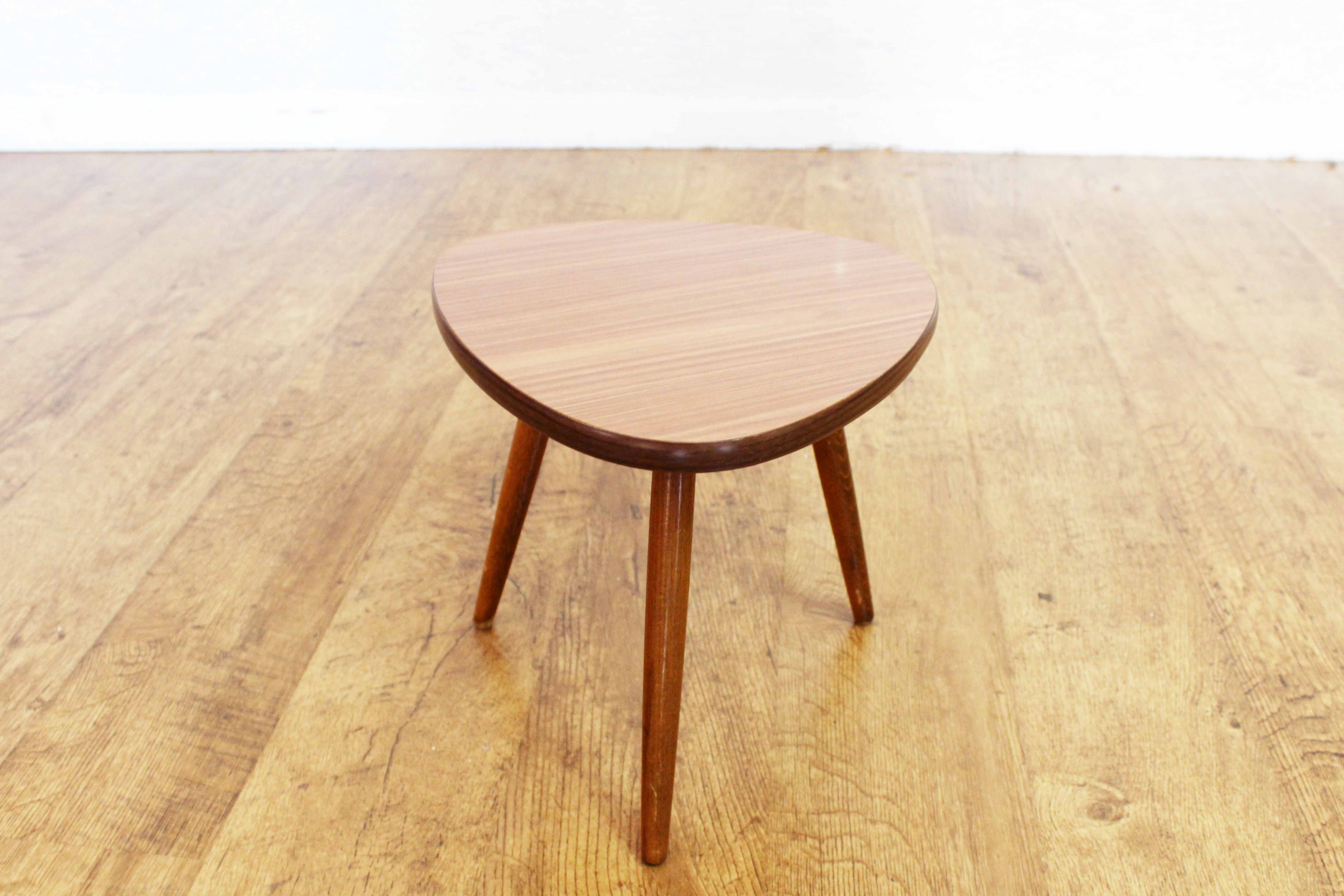 Tripod pedestal table plant holder