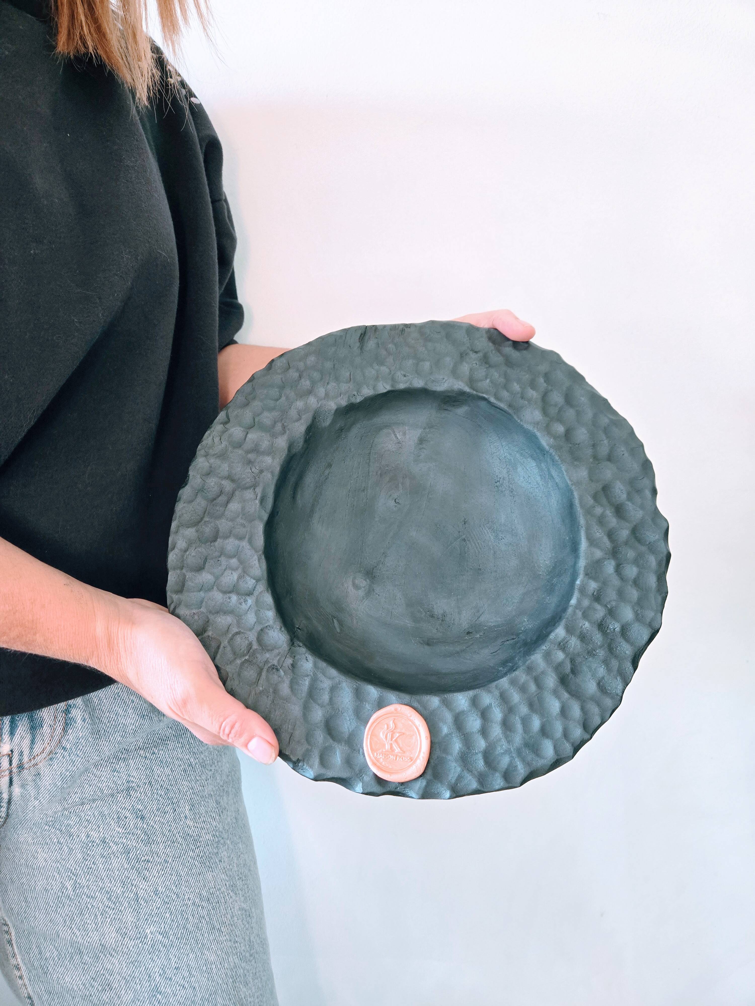 Sculptural dish/basket/trinket tray in burnt wood – Hammered texture
