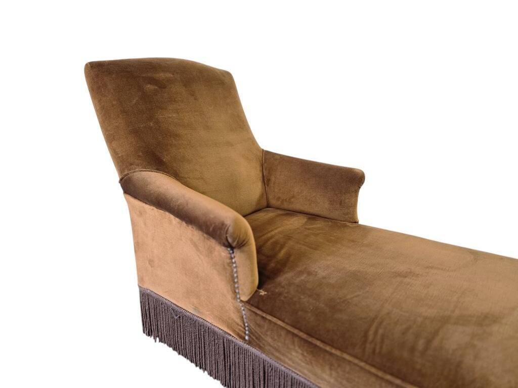Vintage chaise longue / armchair / daybed with fringes