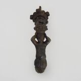 Ancien heurtoir de porte ange Chérubin en fonte, XIXème siècle