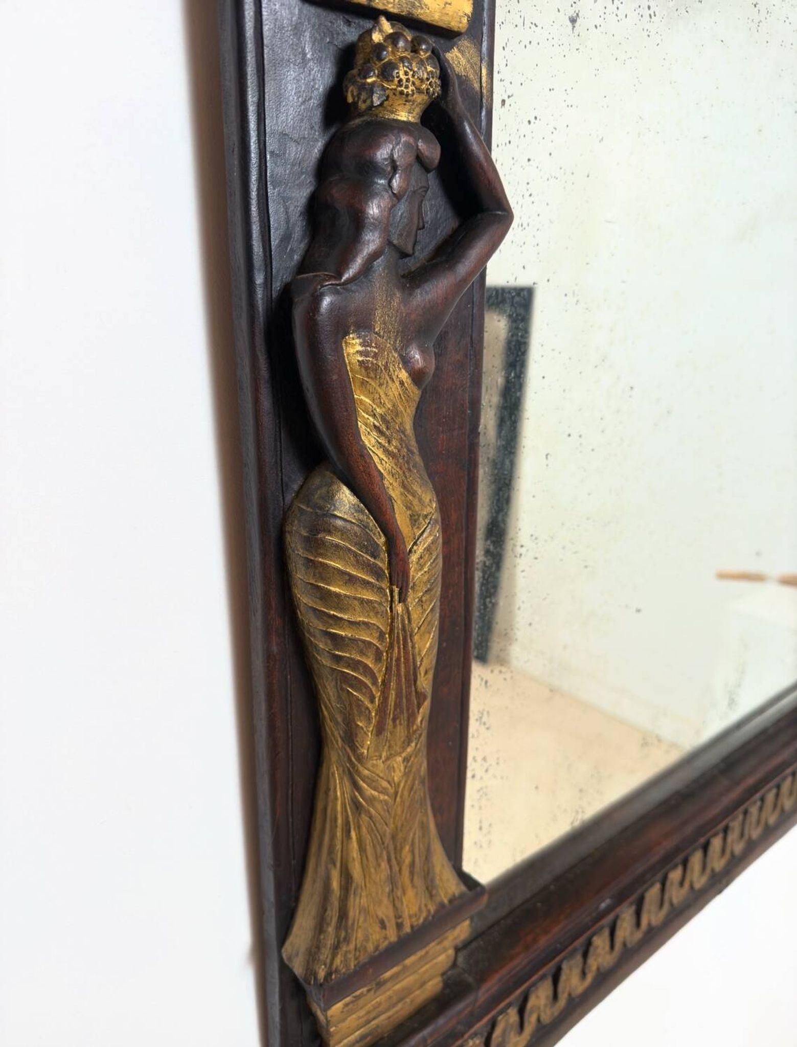Miroir de style « Art déco » en bois sculpté