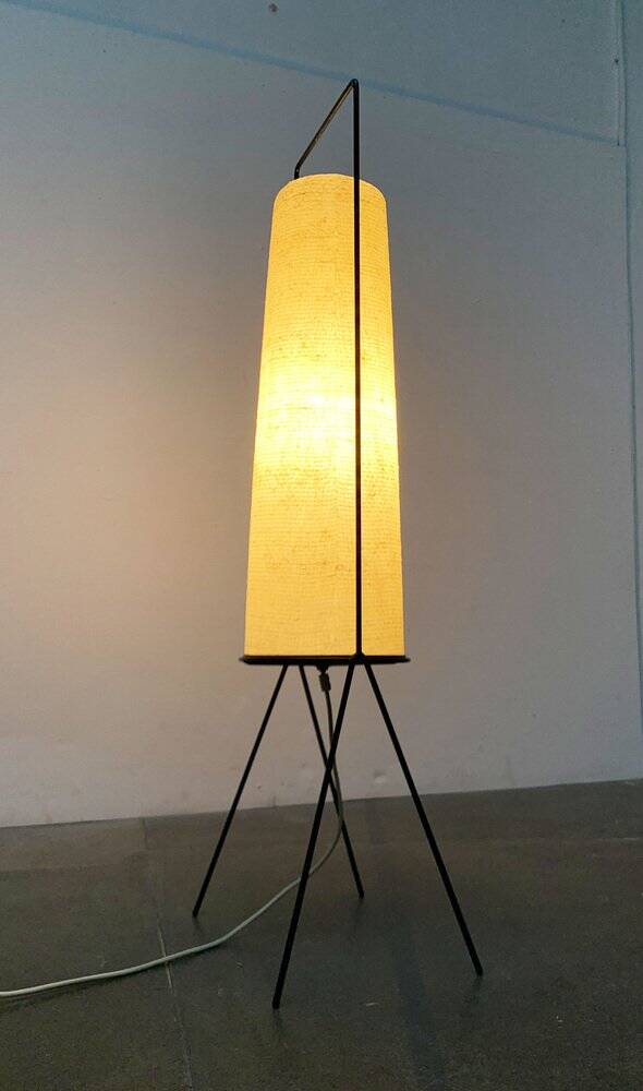 Mid-century minimalist floor lamp by Hesse Leuchten, 1960s.
