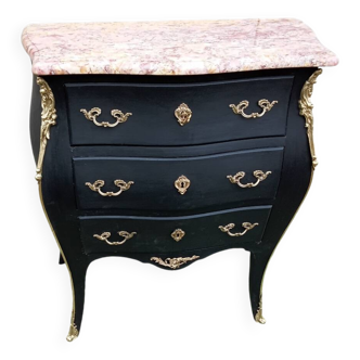 Small black chest of drawers