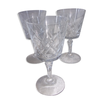 3 verres à vin en cristal ciselé