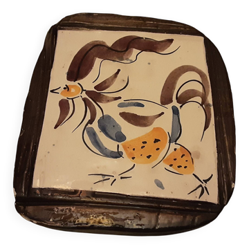 Céramique Atelier Dieulefit Drome figurant une poule