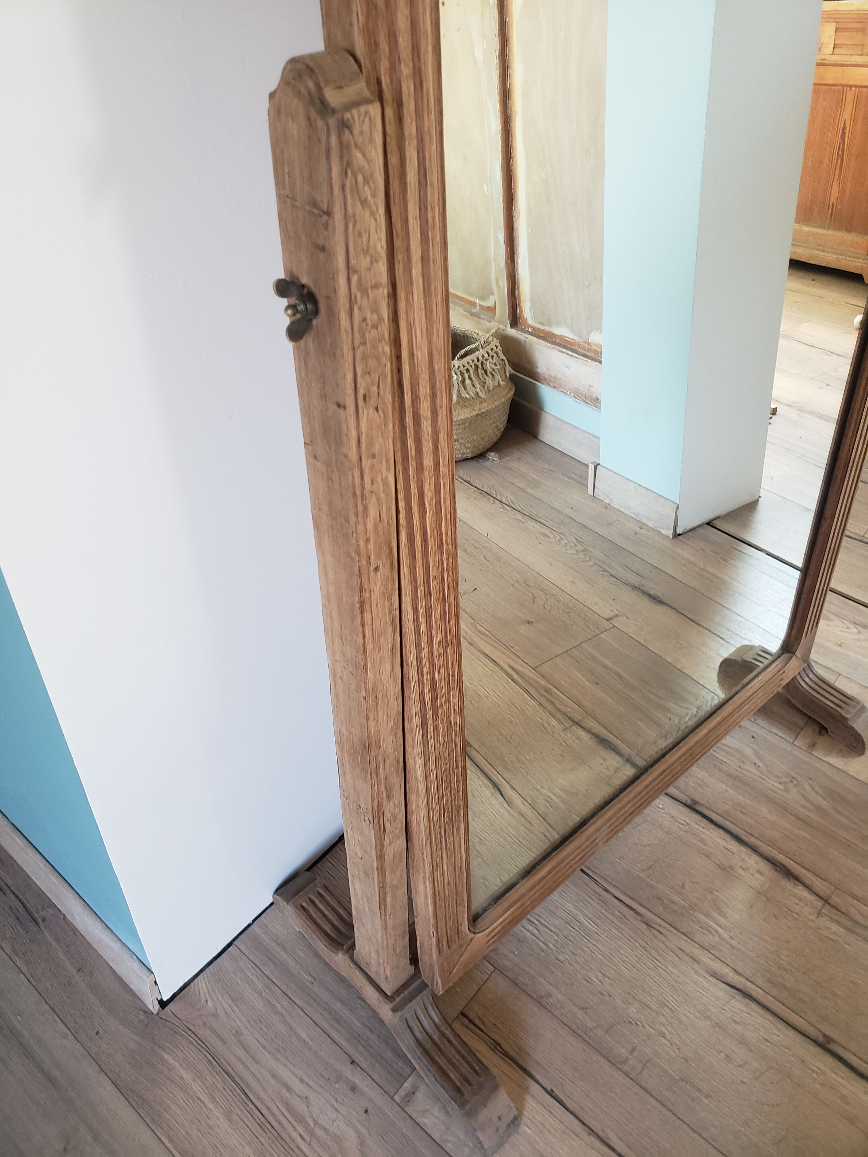 Psyche mirror large wooden model