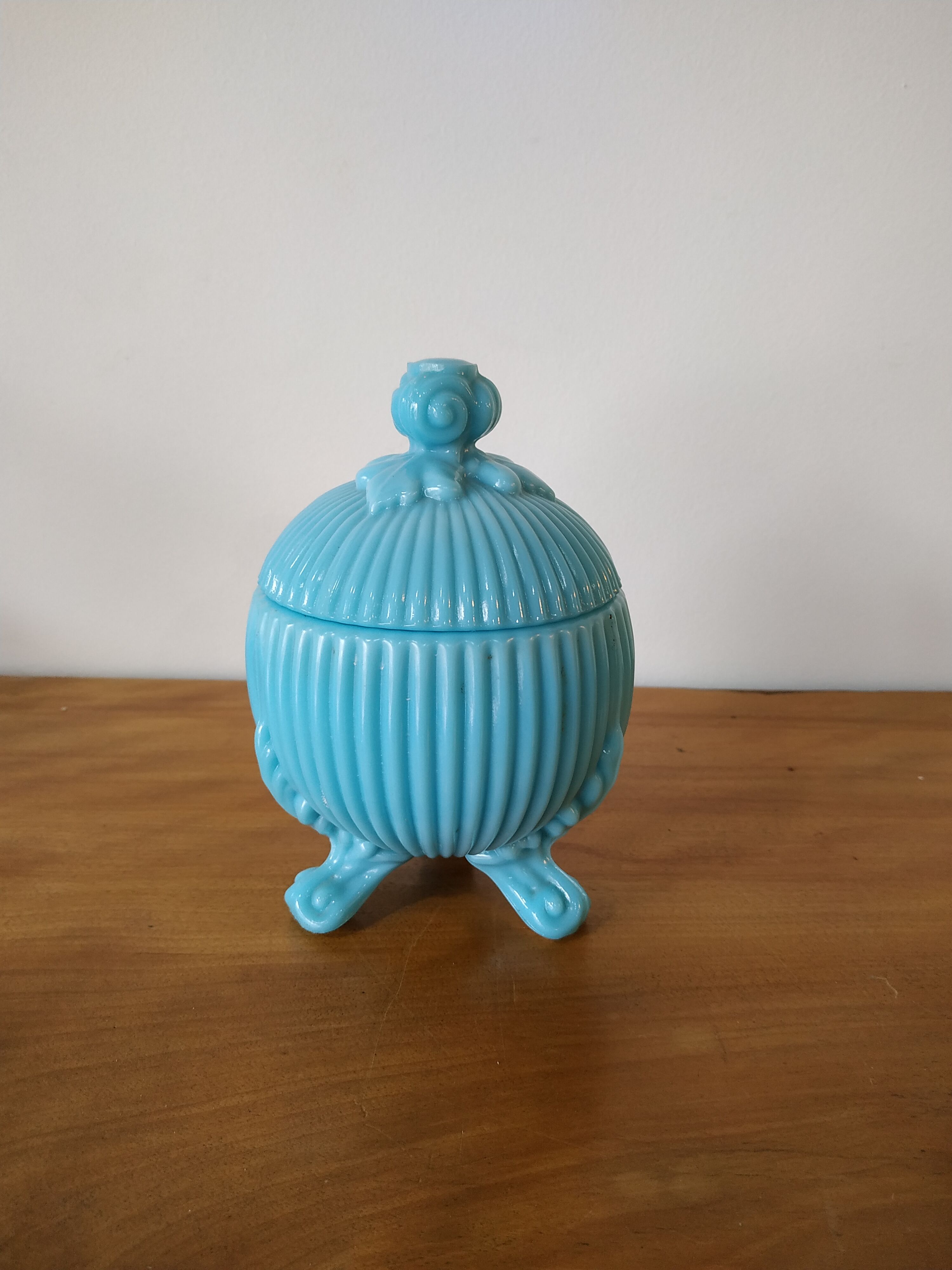 Fair opaline candy factory