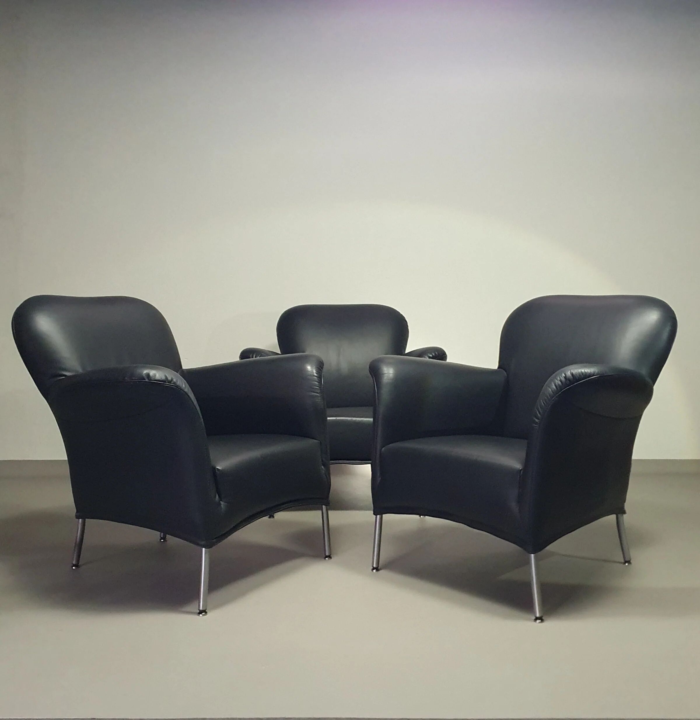 3 x rare armchair / model Turn / black leather / Bert Plantagie in mint condition.
