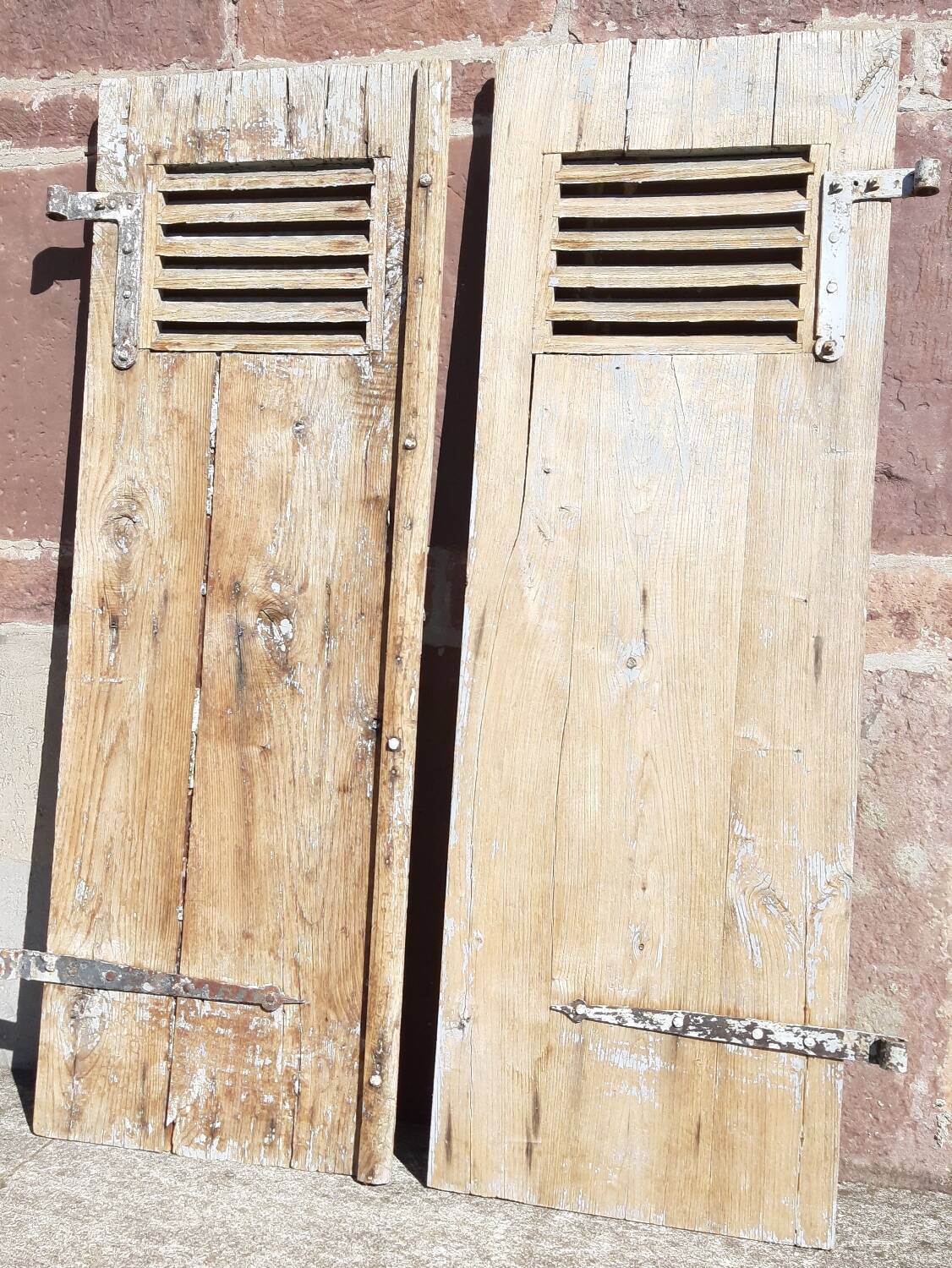 Set of shutters