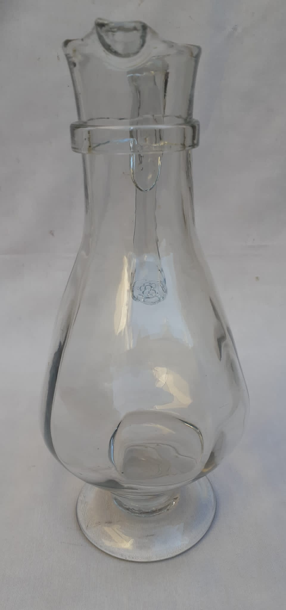 Carafe en verre soufflé