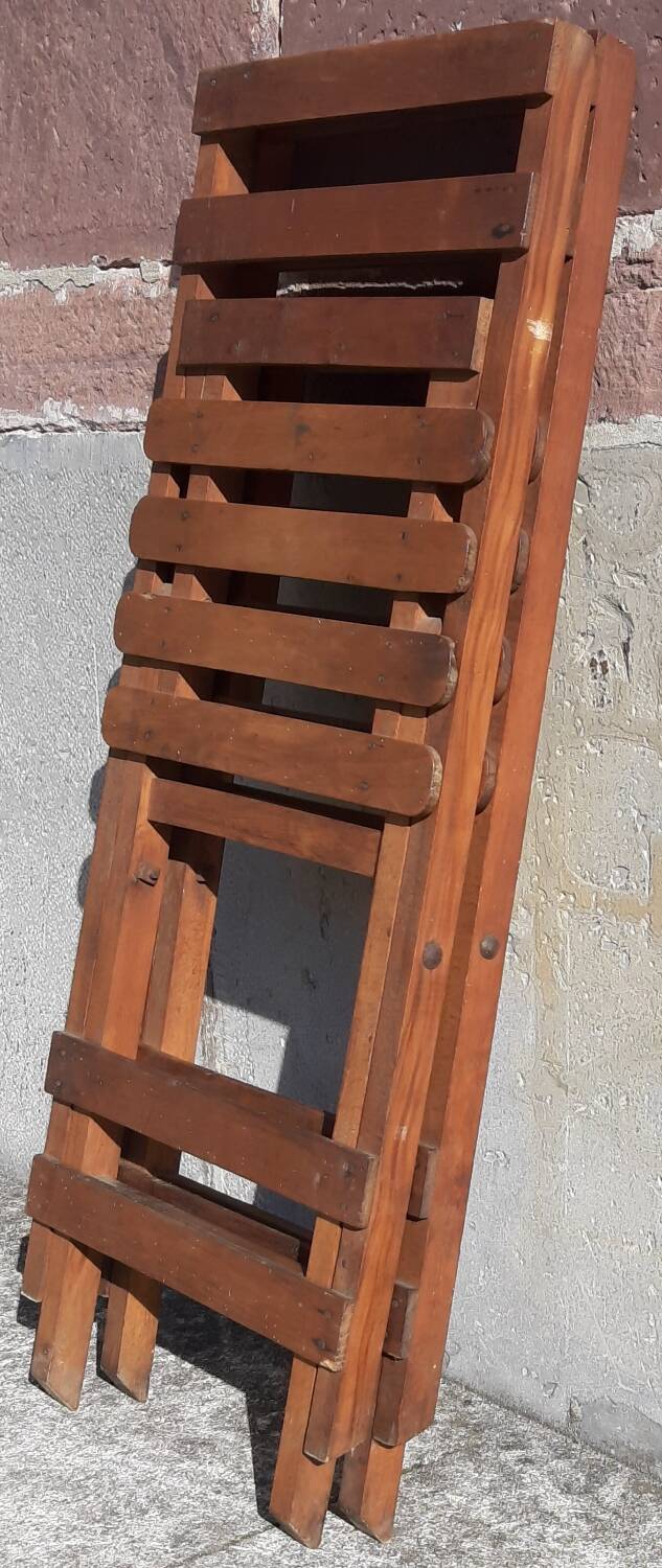 Chaises en bois pliables années 50