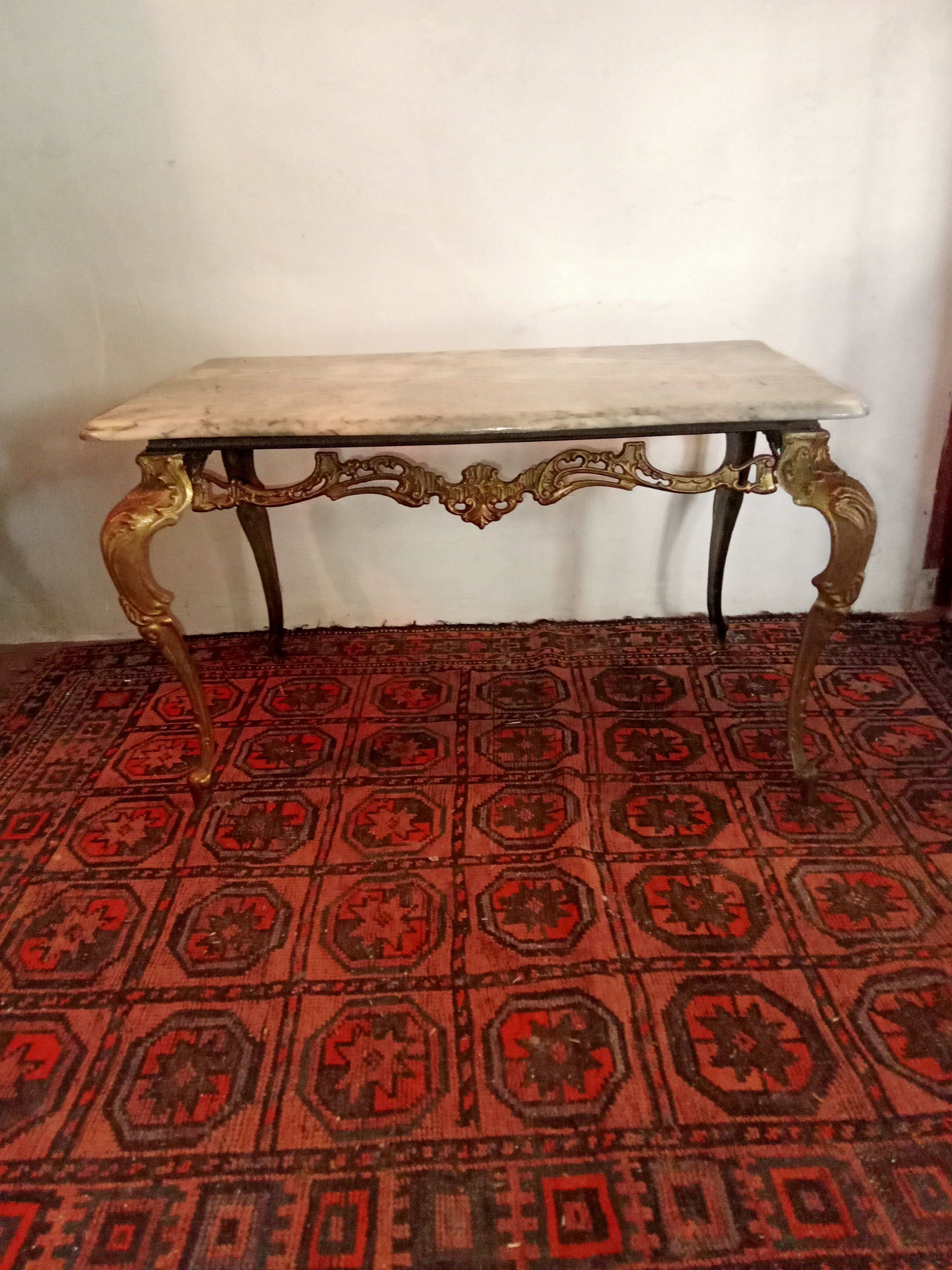 Gilded bronze and marble coffee table