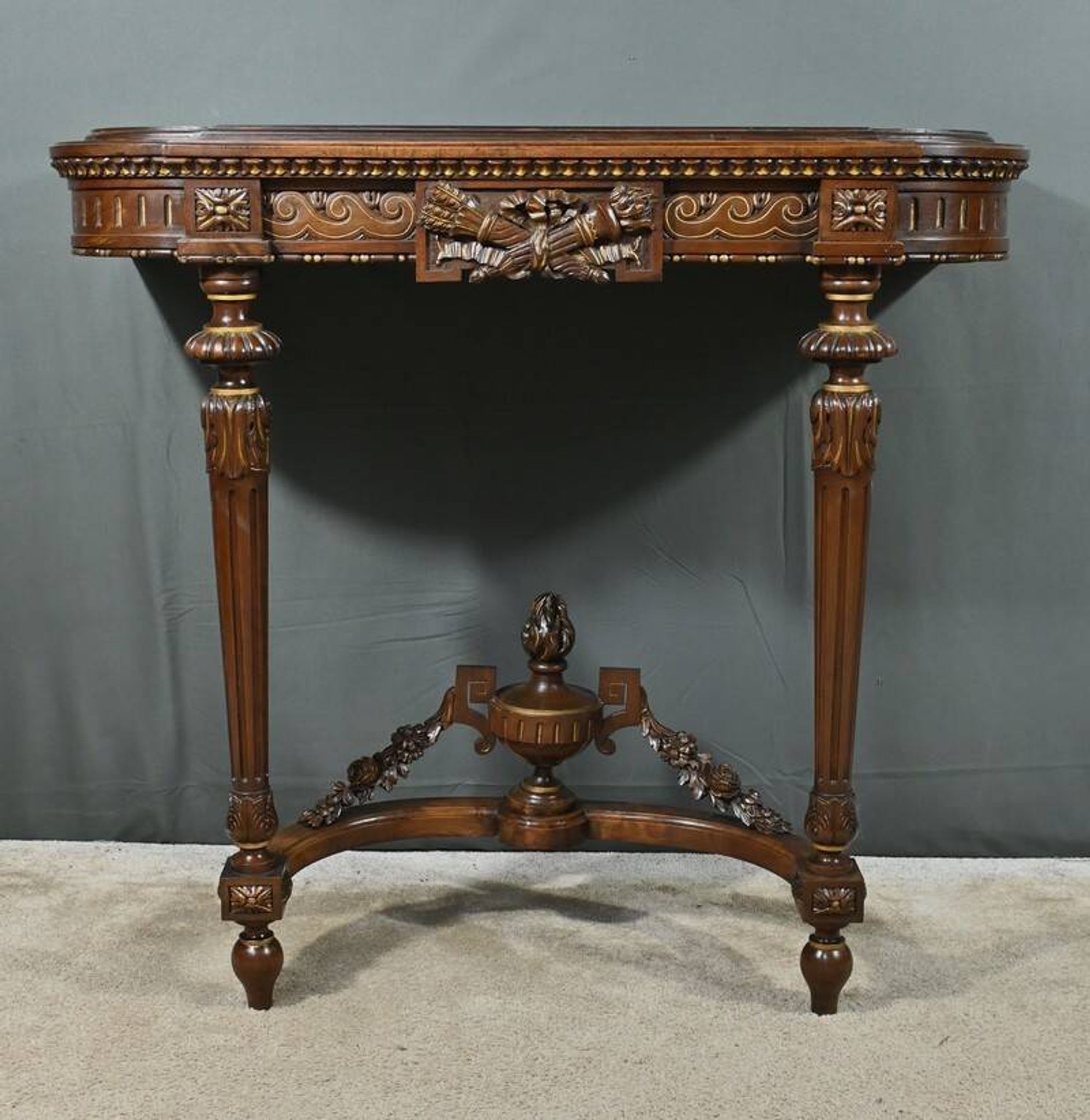 Jardinière Console en Noyer, style Louis XVI – Milieu XIXe