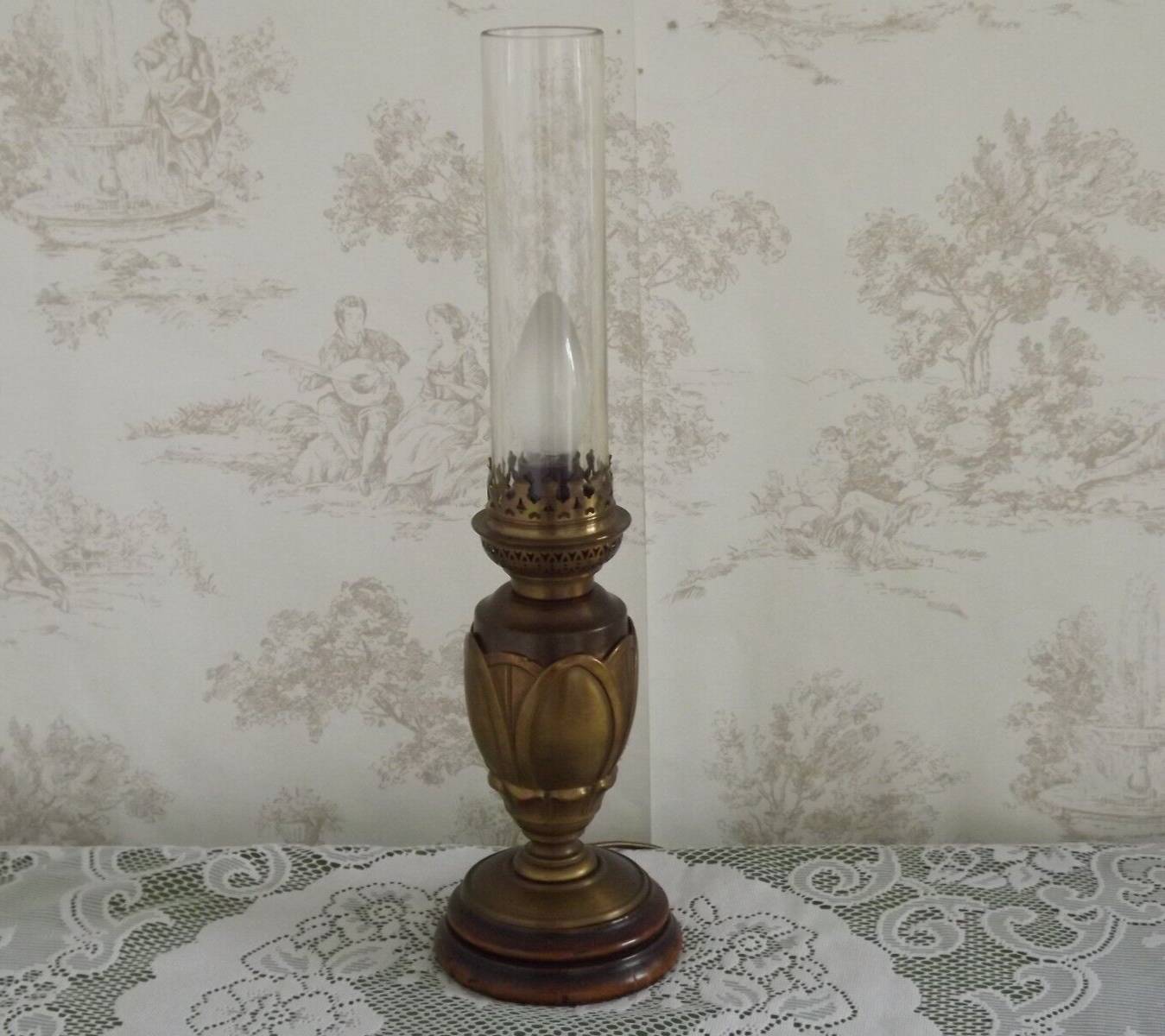 Bronze and glass table lamp, Art Nouveau