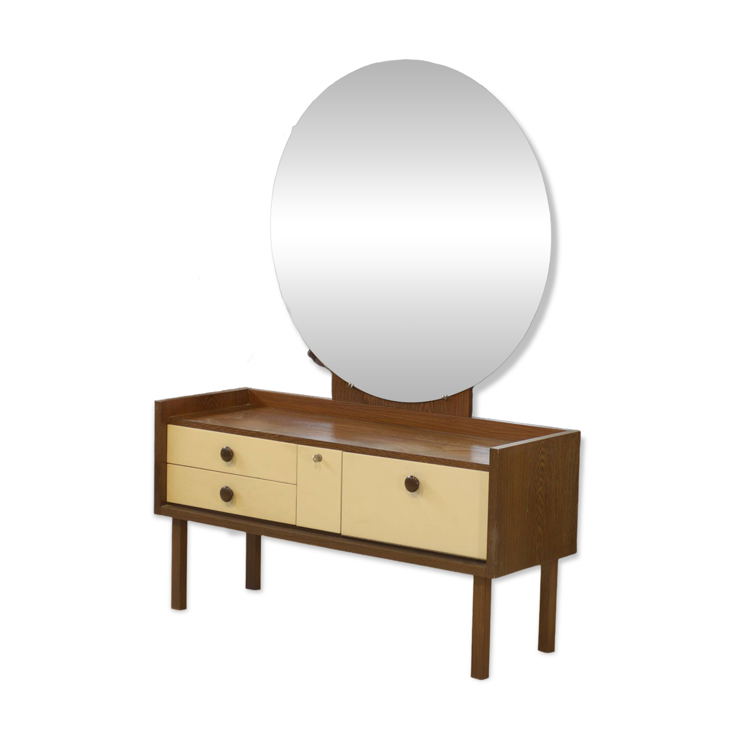 Wenge hairdresser from the 1990s