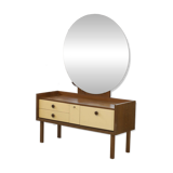 Wenge hairdresser from the 1990s