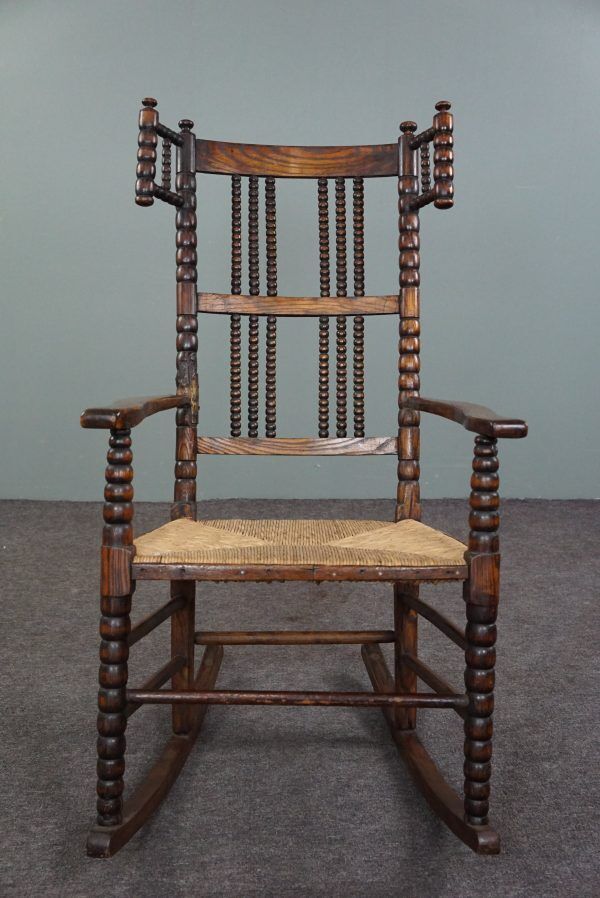 Rocking chair Antique Arts and Crafts Bobbin, English, 19th century