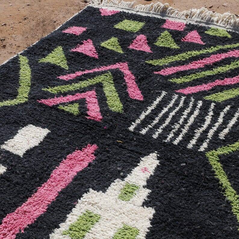 Moroccan Berber rug, decorated, 250cm x 150cm