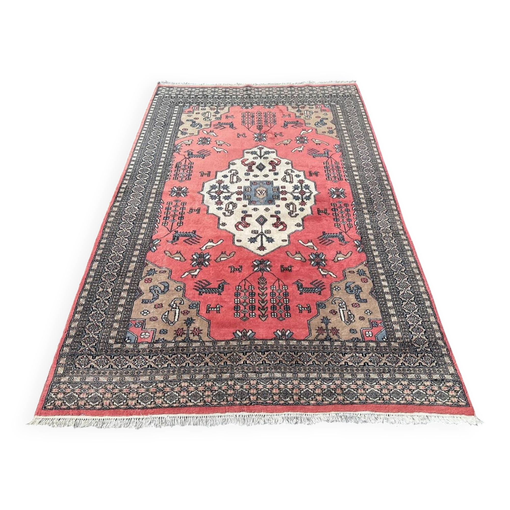 Handmade pink Pakistani rug