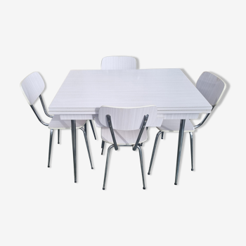 Ensemble en formica blanc, table et 4 chaises, vintage, années 70