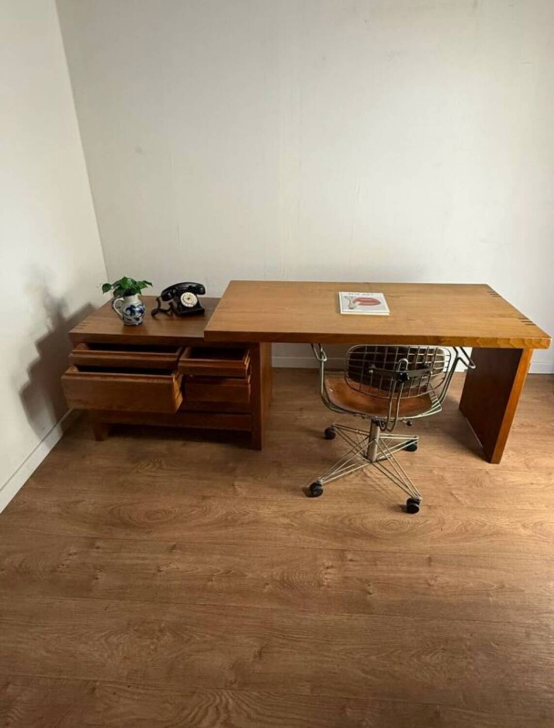 Pierre Chapo B19E Solid Elm Desk - Iconic 1960s Design