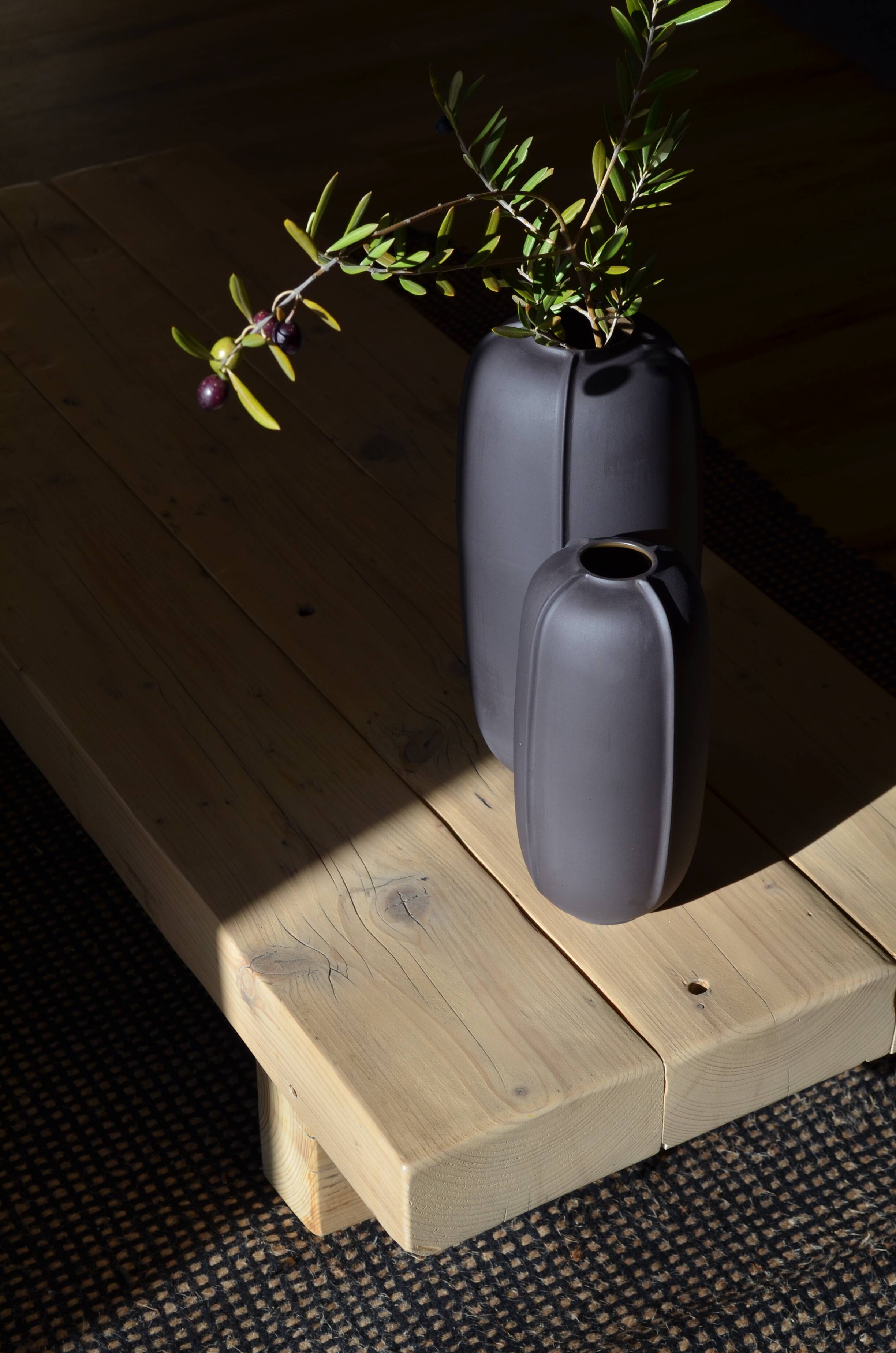 Atlas porcelain vase n°1