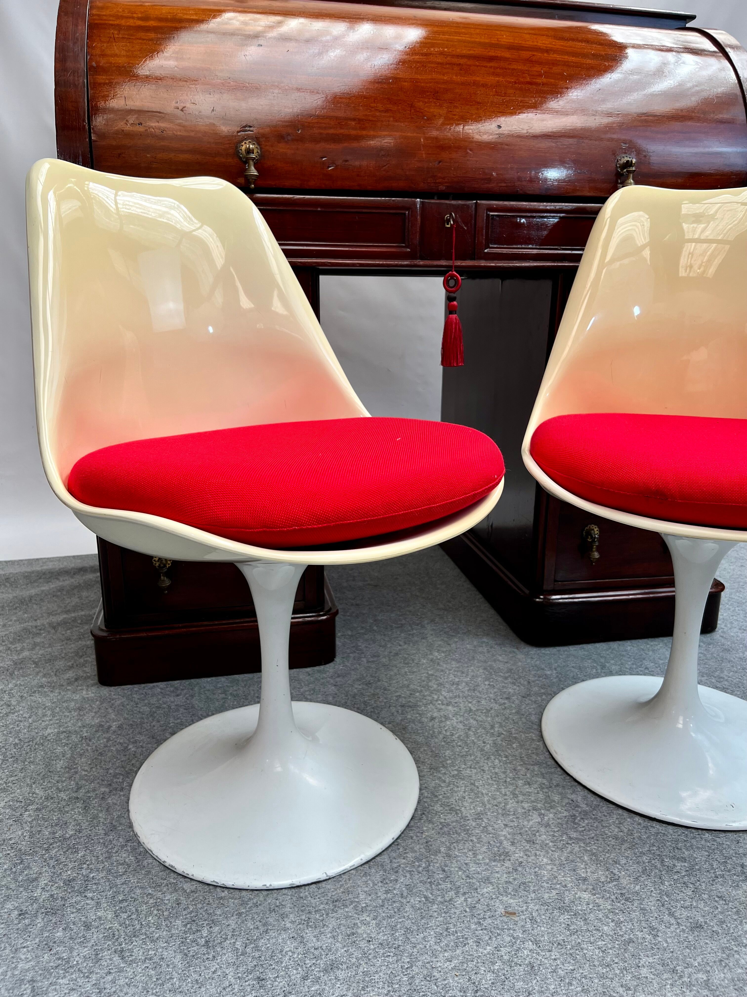 Pair of vintage tulip chairs