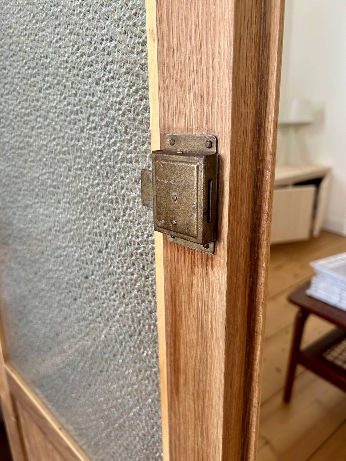 Armoire vitrée en chêne brut (rénovée)