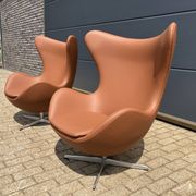 2x Fritz Hansen Egg Chair +1x Ottoman in Cognac leather NIEUW!!
