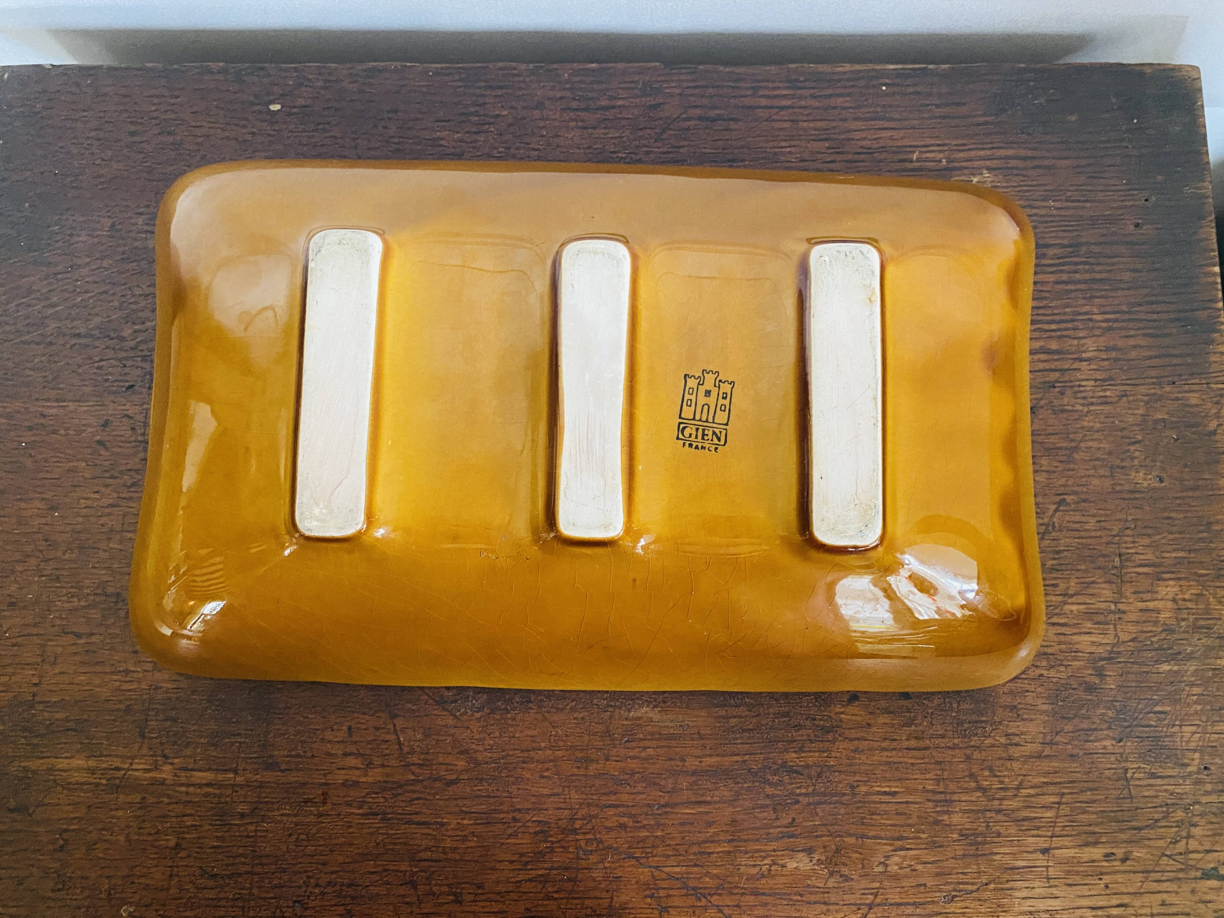 Asparagus dish from the Gien earthenware factory