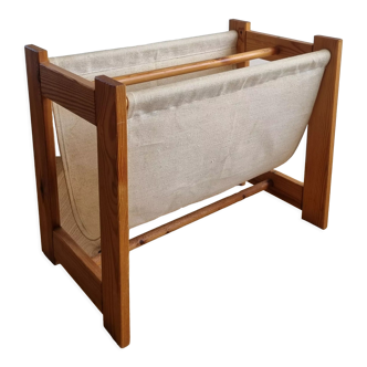 Pin/fabric review holder