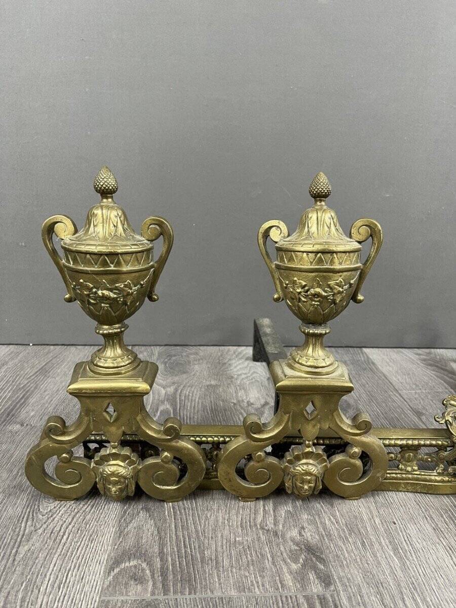 Chenets en bronze style Louis XVI, XIXème siècle
