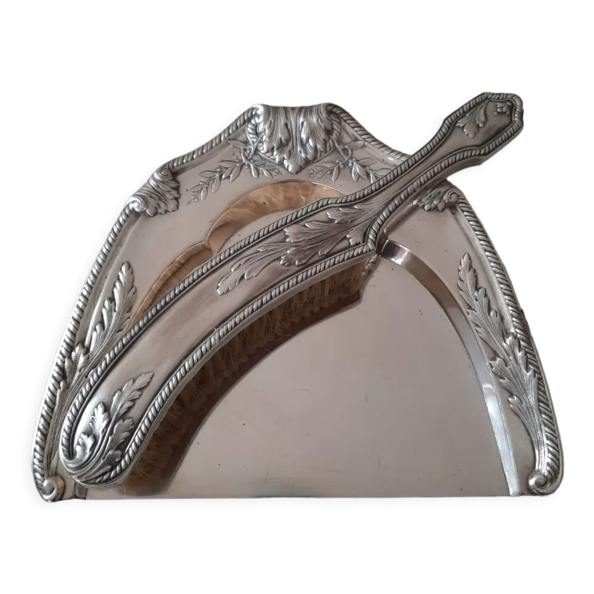 Silver metal crumb
