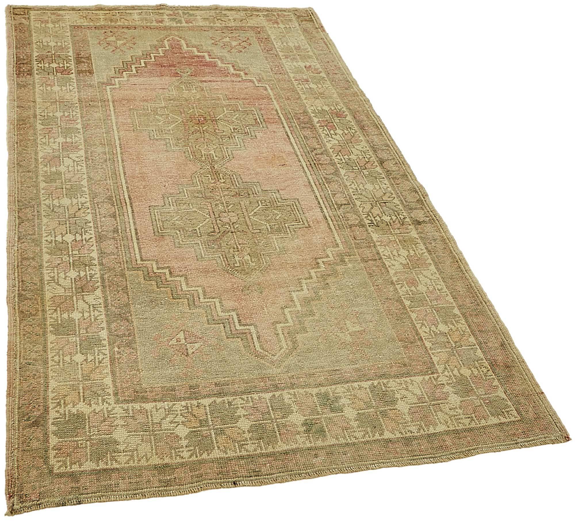 Turkish Vintage Anatolian Rug 115 cm x 202 cm