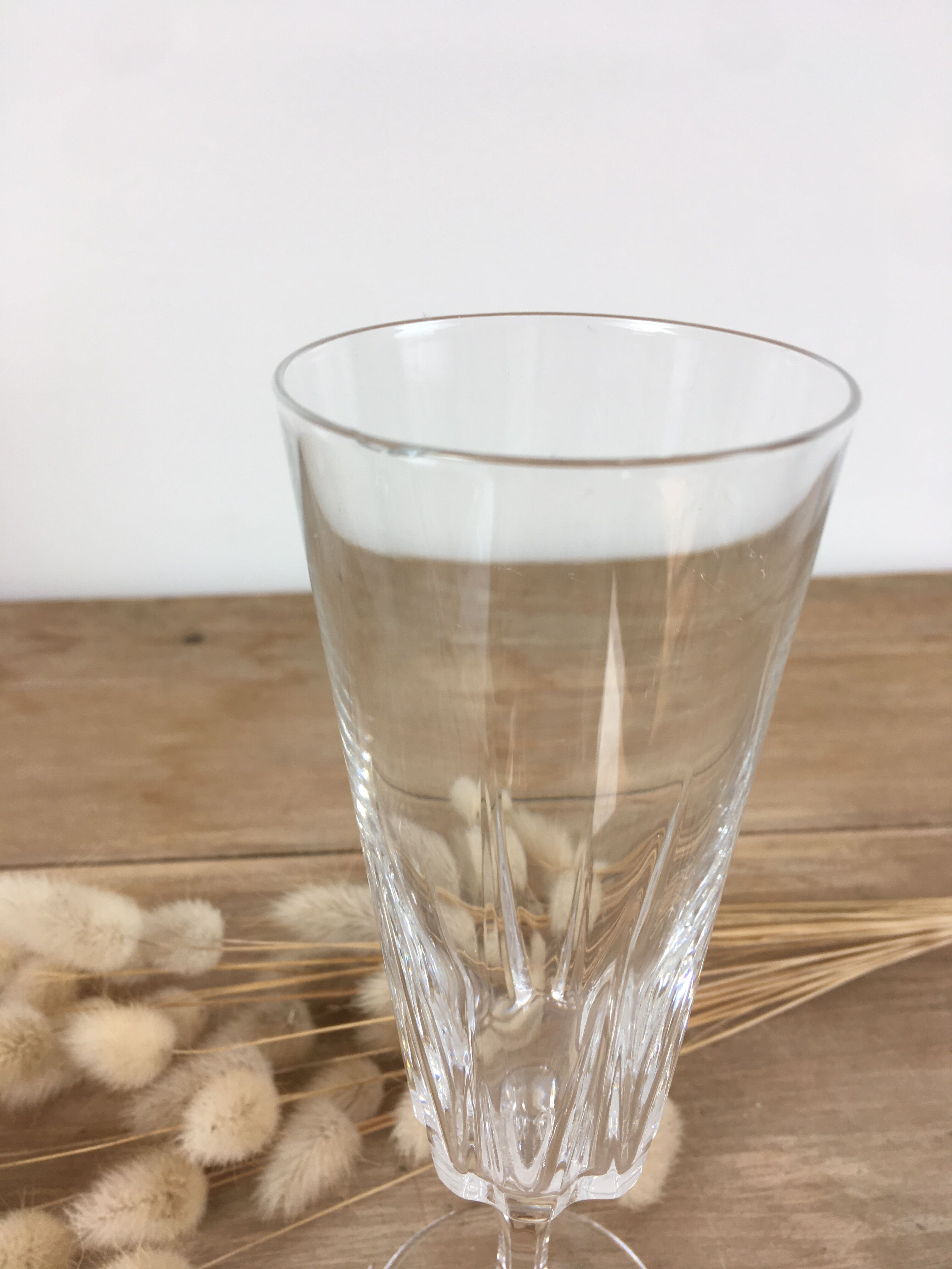 Champagne flutes Cristal d'Arques model "Versailles"