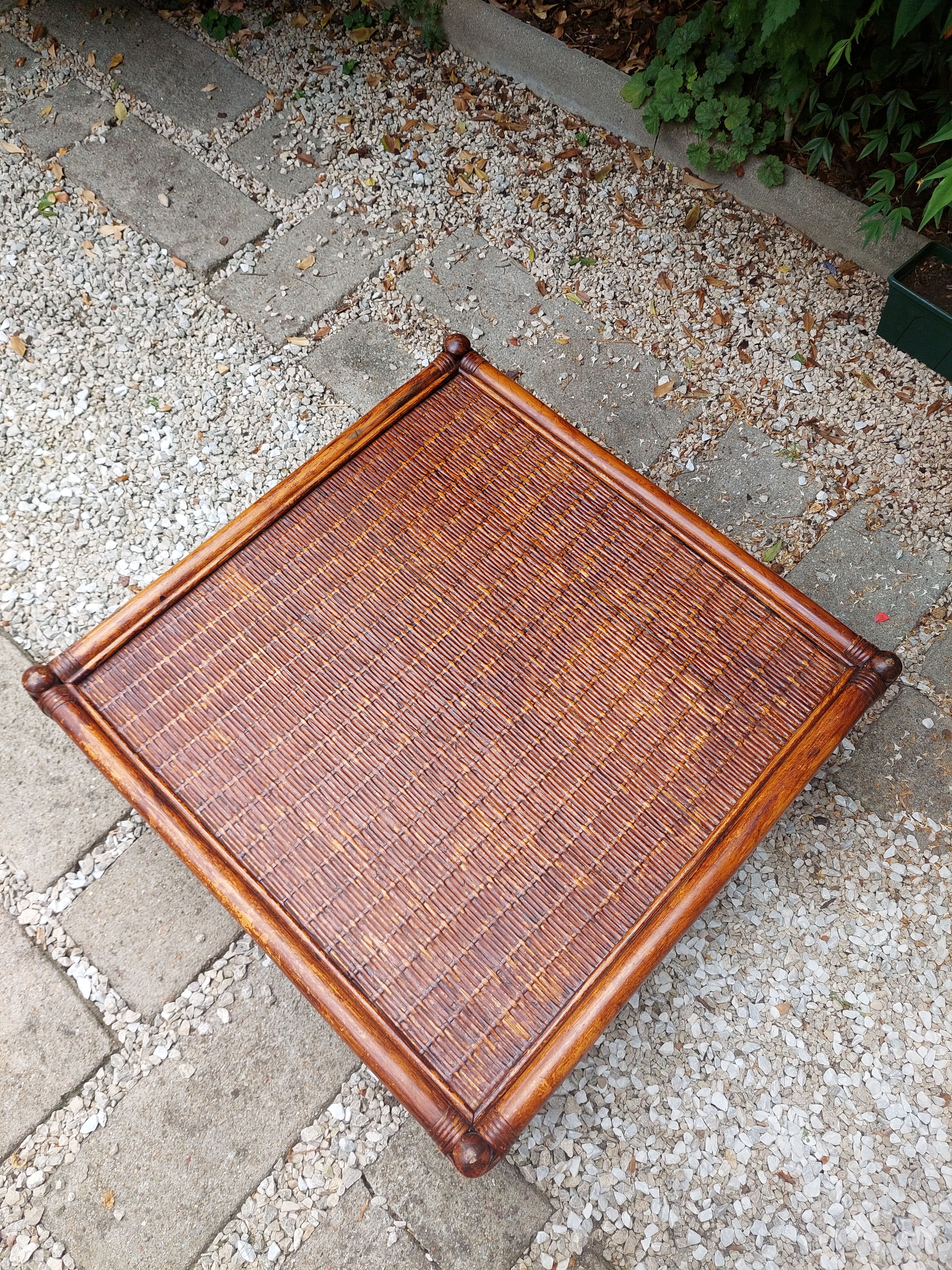 Table basse carré en rotin