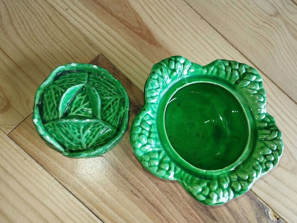 Vintage ceramic barbotine bonbonnière in the shape of a cabbage – 1950s