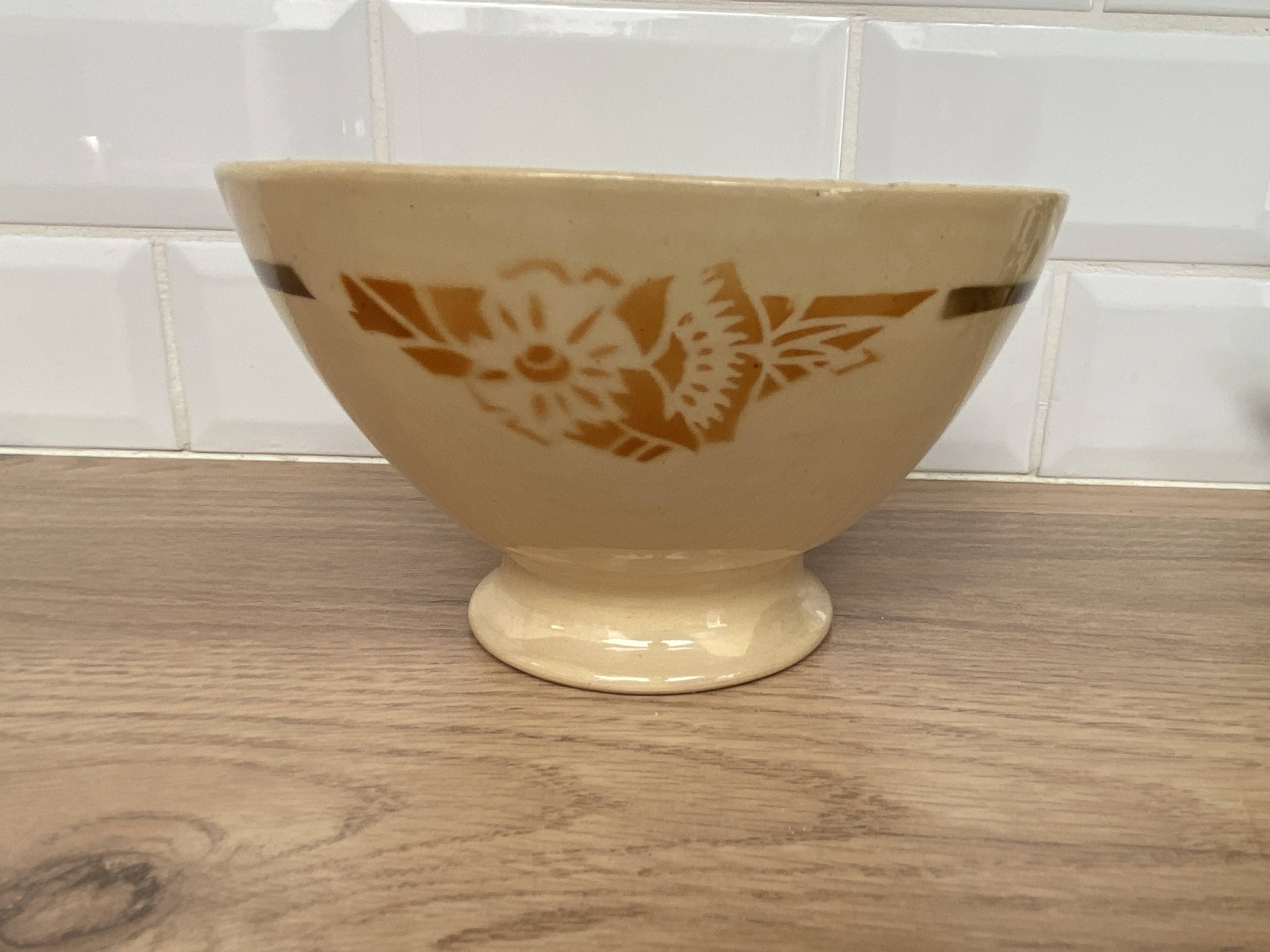 Antique half-porcelain bowl from Badonviller