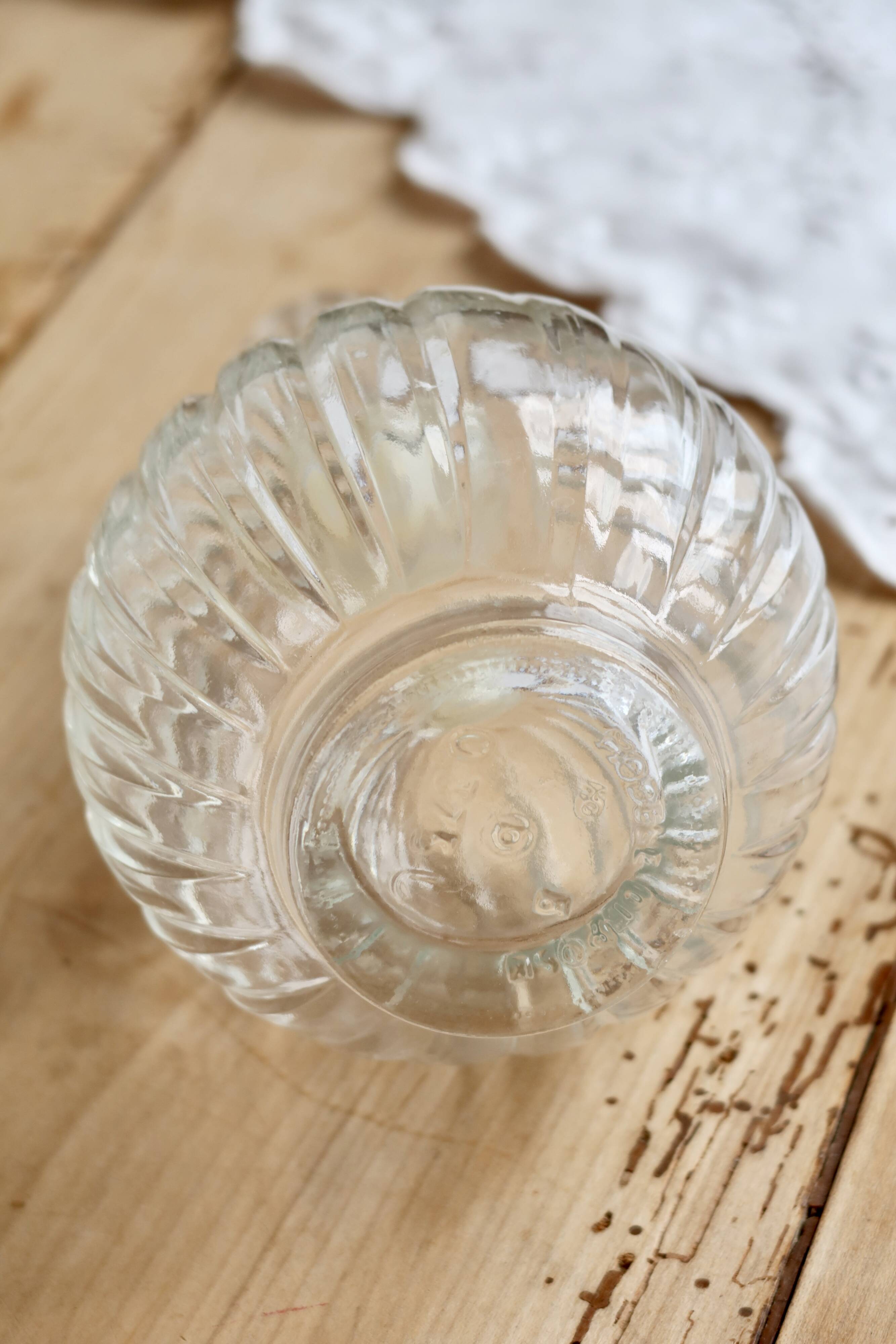 Carafe à liqueur vintage en verre strié