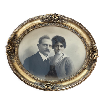 Oval frame portrait of a nineteenth century couple