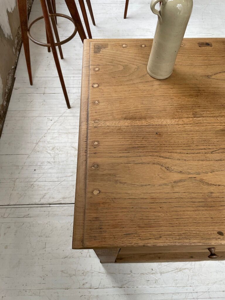 Early 20th century oak trade counter