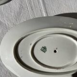 Set of dishes, soup tureen and sauceboat