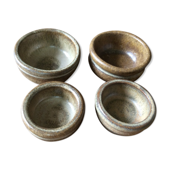 Set of 4 sandstone ramekins