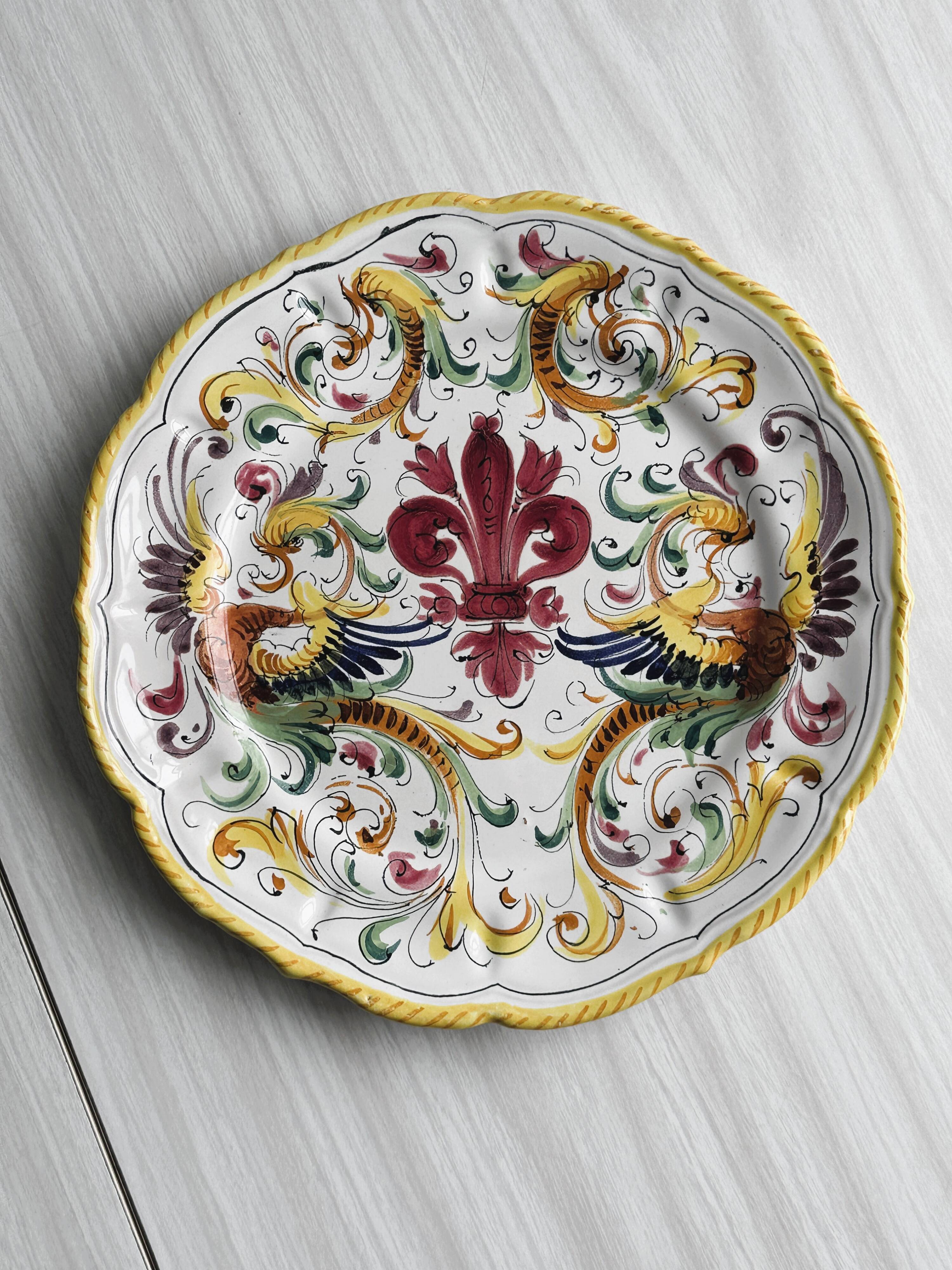 Decorative wall plate in hand-painted earthenware